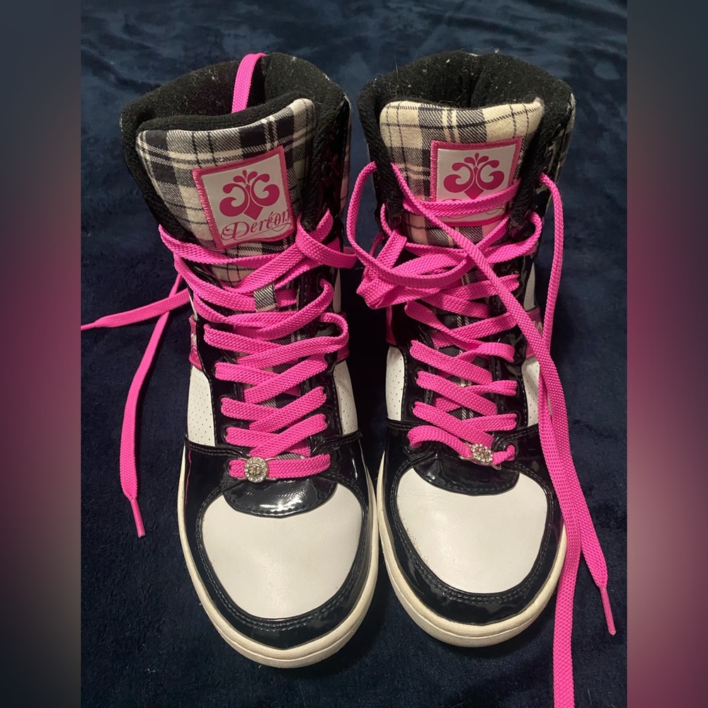 Dereon Black and Pink Plad Sneakers